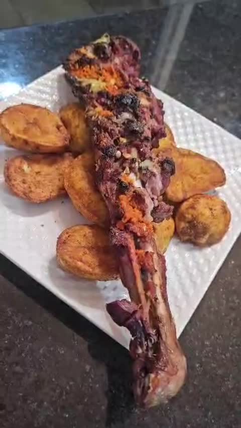 Video preview of Golden Taste Corner restaurant and food